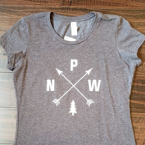 Pacific Northwest PNW Gray Graphic Design Tee T-Shirt NWT Large - Picture 4 of 8